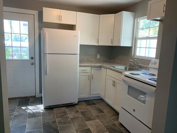 327 W 12th St, Wahoo, NE 68066