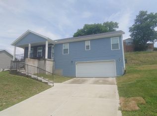 960 Golfview Dr, Hamilton, OH 45013