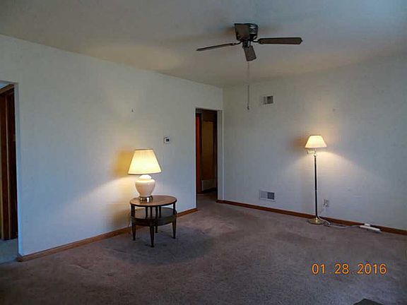 3rd image of 10695 New Carlisle Pike