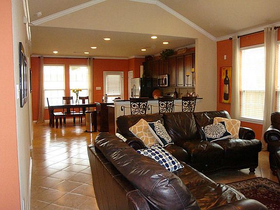 Open floorplan with ceramic tile throughout living area