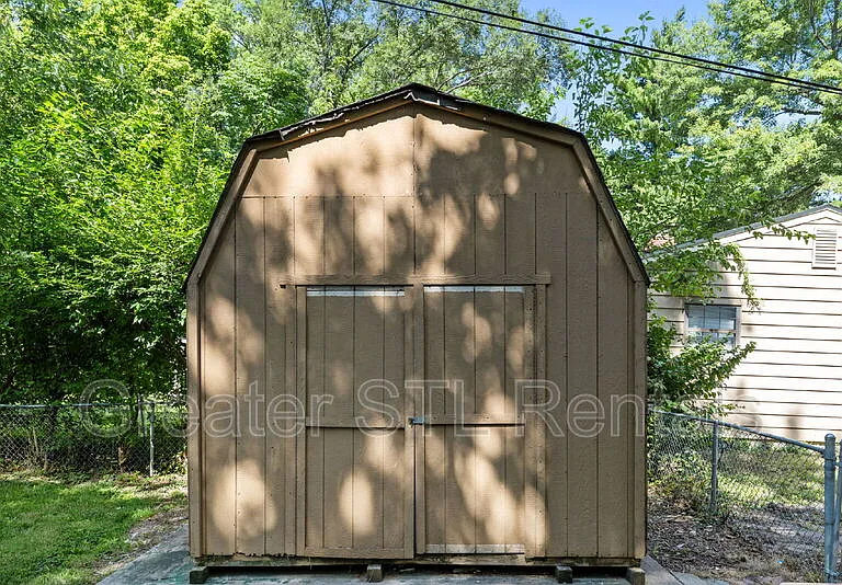 1412 E Pitman Ave — Photo 27