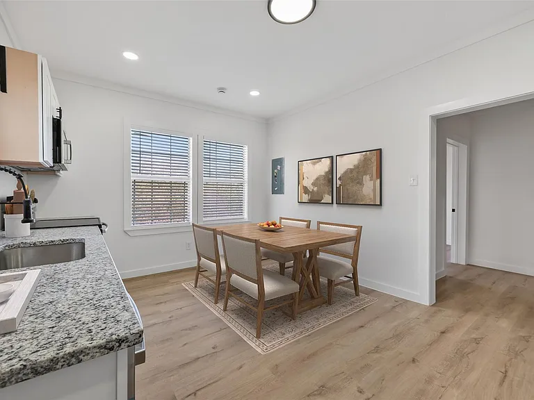 2202 Hutchins St #D — Photo 15
