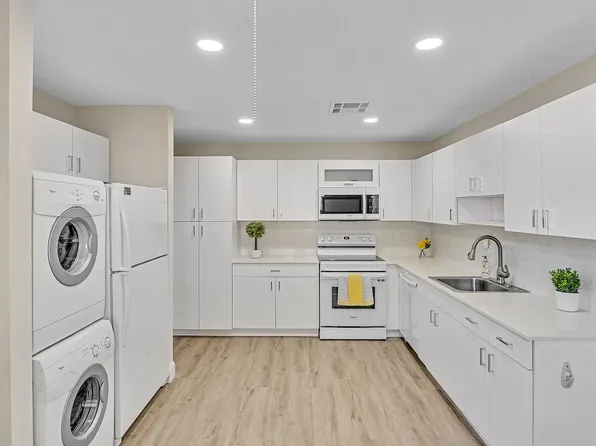 1321 NW 19th Terrace #103, Delray Beach, FL 33445