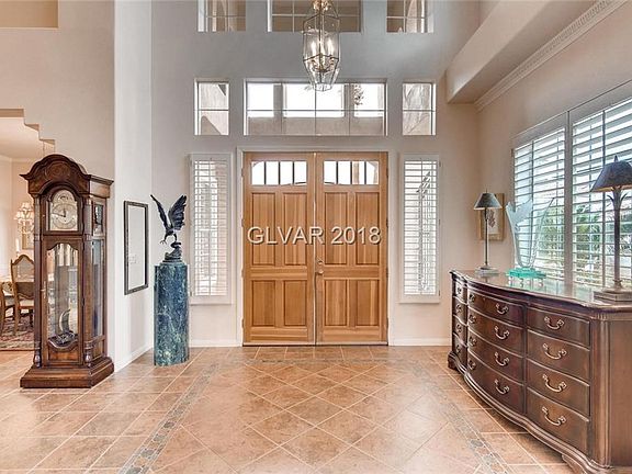 3rd image of 8201 Taos Paseo Ave