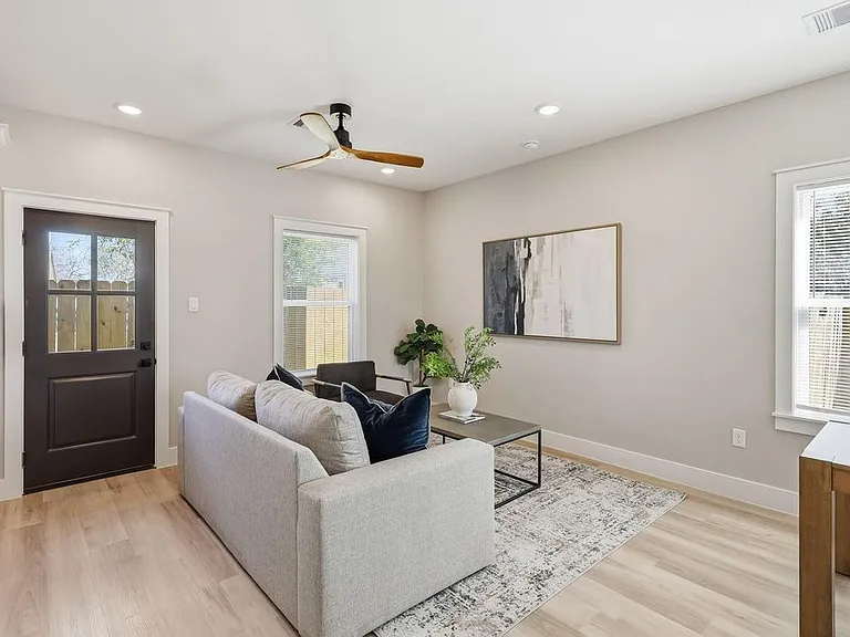4723 Mallow St — Photo 5