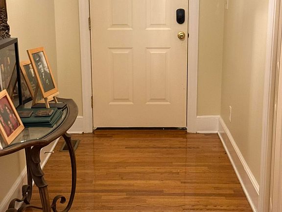 3rd image of 112 Aster Ct