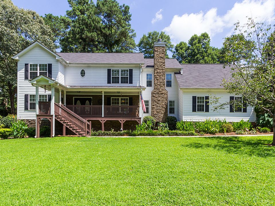 1st image of 2544 Dukes Cir SE
