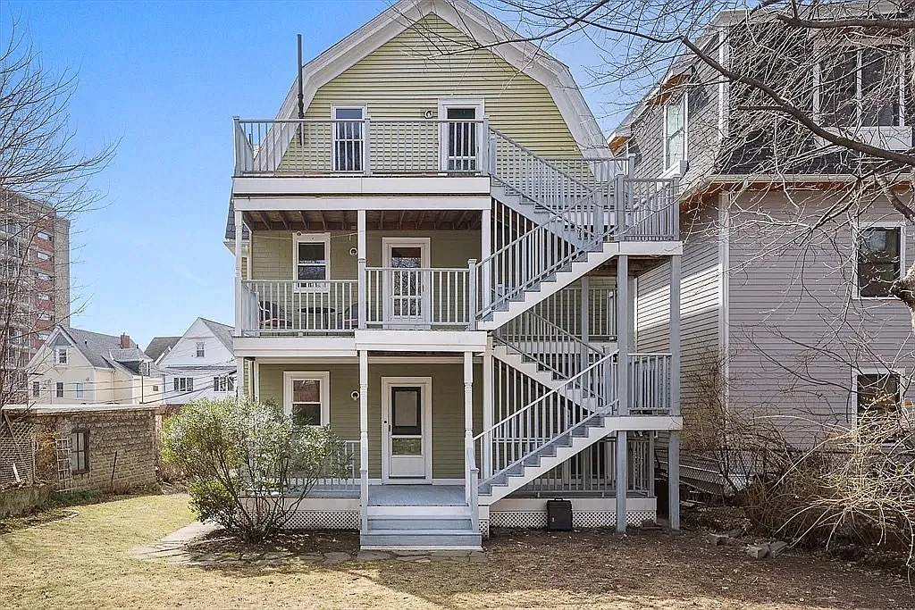 2 bed, 984 sqft, $3,500 — Photo 2