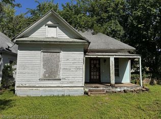 915 S 10th St, Fort Smith, AR 72901
