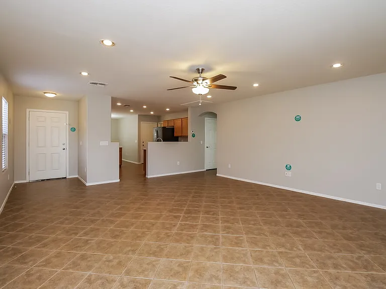 3129 W Dancer Ln — Photo 5
