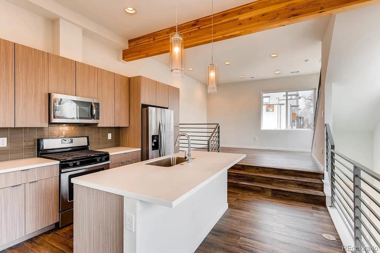 2 bed, 2.5 bath, 1297 sqft, $3,000 — Photo 1