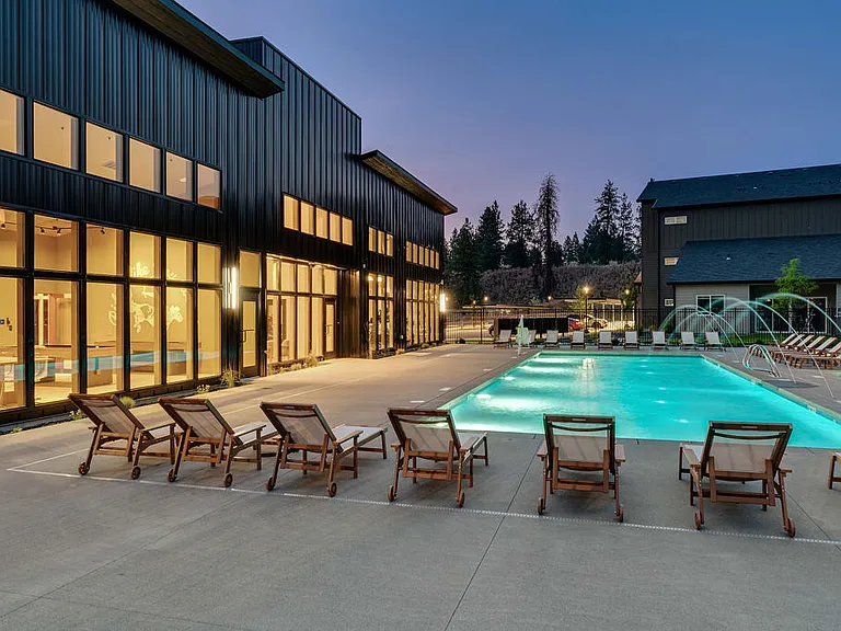 The Vistas Apartments at Beacon Hill — Photo 3