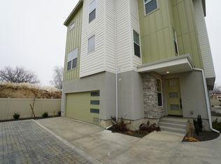 495 E Violets Cove Ln, Garden City, ID 83714