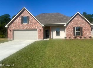 14376 Swan Ridge Cir, Gulfport, MS 39503