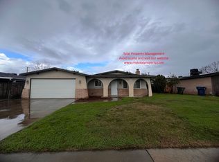1558 E Karen Ave, Tulare, CA