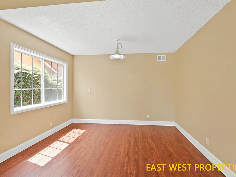 11186 Lavender Ave — Photo 9
