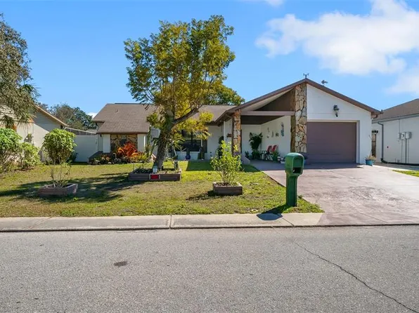 7630 Vienna Ln, Port Richey, FL 34668