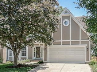 12051 S Summit St, Olathe, KS 66062