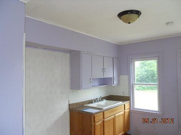 3rd image of 2778 Azelda Ave