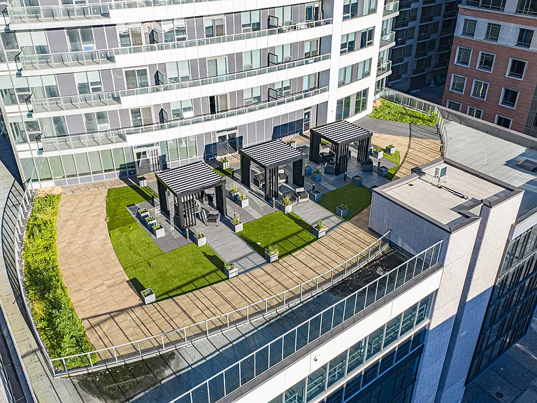20 George St #2401 — Photo 29