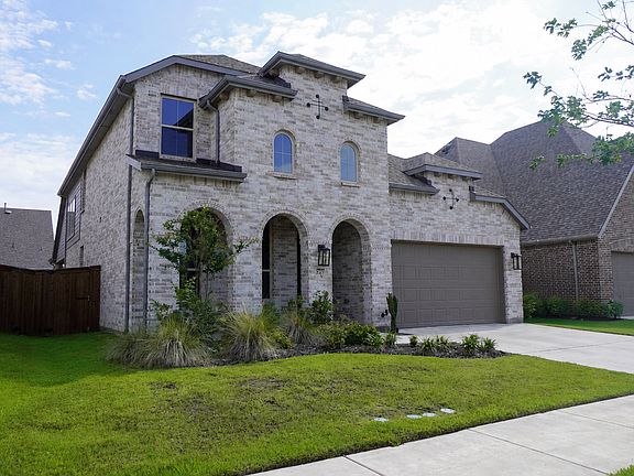 3rd image of 5727 Huffines Blvd