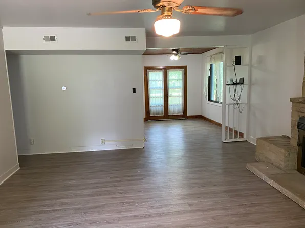 2612 Kimball Ave, Manhattan, KS 66502