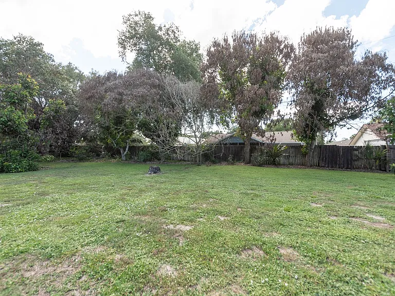 1236 Buffing Cir SE — Photo 7