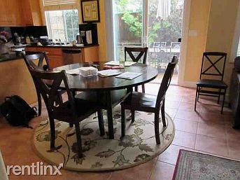 breakfast-nook