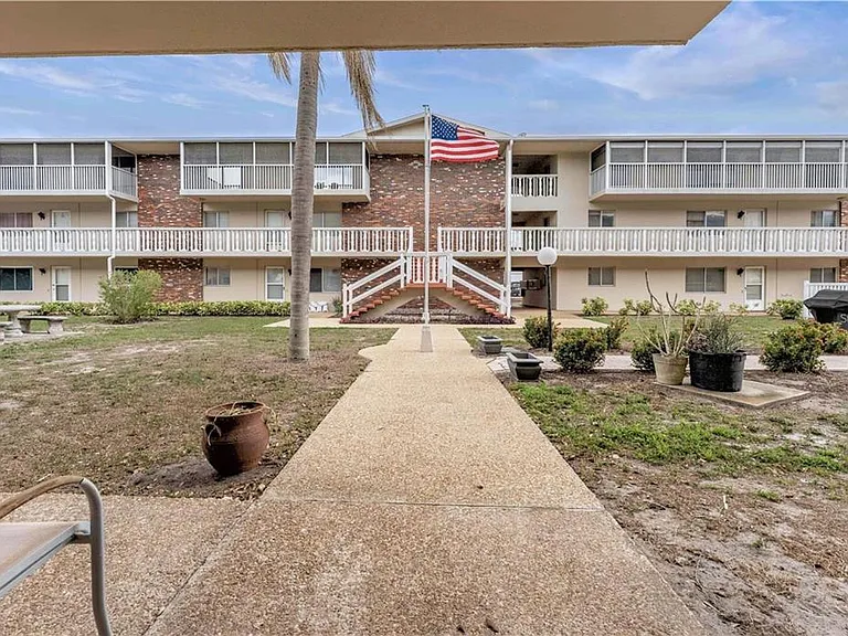 3751 S School Ave #26 — Photo 42