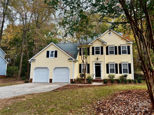 7220 Reedy Creek Rd, Charlotte, NC 28215