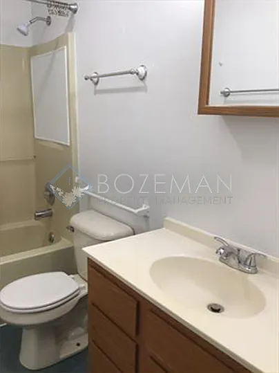 611 N North St #2 — Photo 14