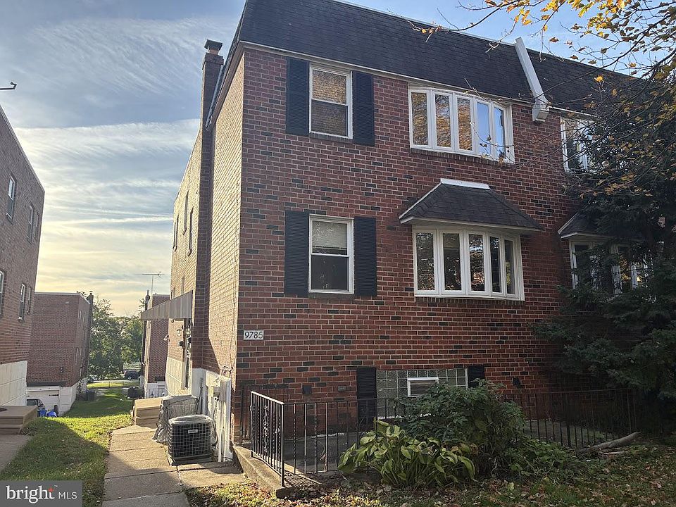 1st image of 9785 Hilspach St