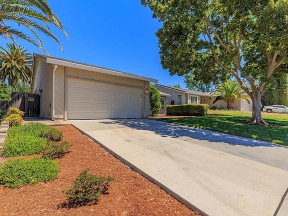 3rd image of 5849 Kimberly Hill Ct