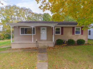 70 Locust Dr, Springboro, OH 45066