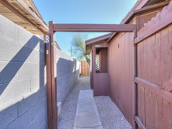 2nd image of 211 E 9th St APT B