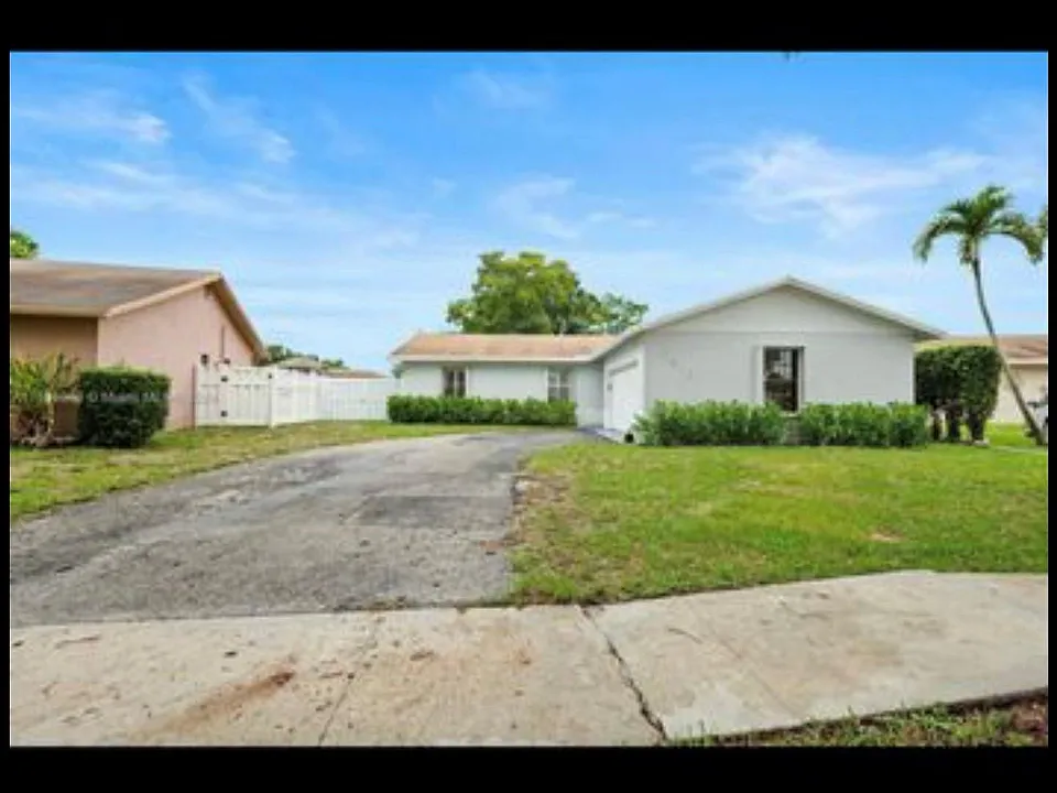 2510 NW 110th Ter