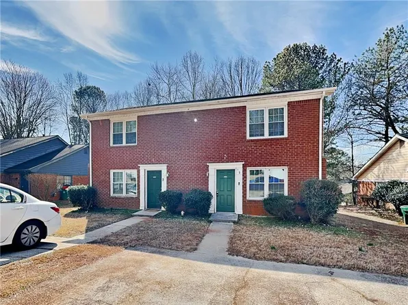 5280 Ridge Forest Dr, Stone Mountain, GA 30083