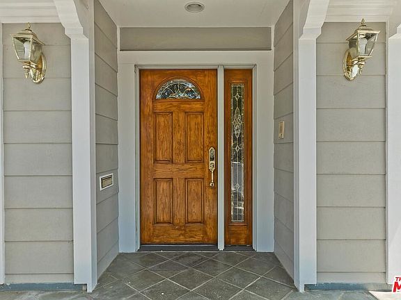 3rd image of 10784 Clarmon Pl