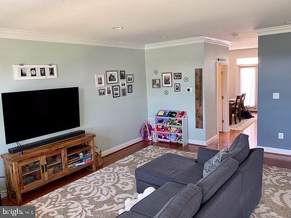 4th image of 1212 Lander Creek Dr