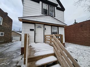 17005 Grovewood Ave, Cleveland, OH 44110