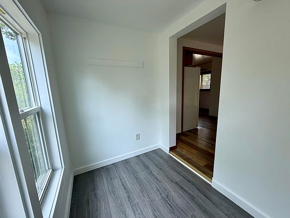 3rd image of 6491 Carey Rd
