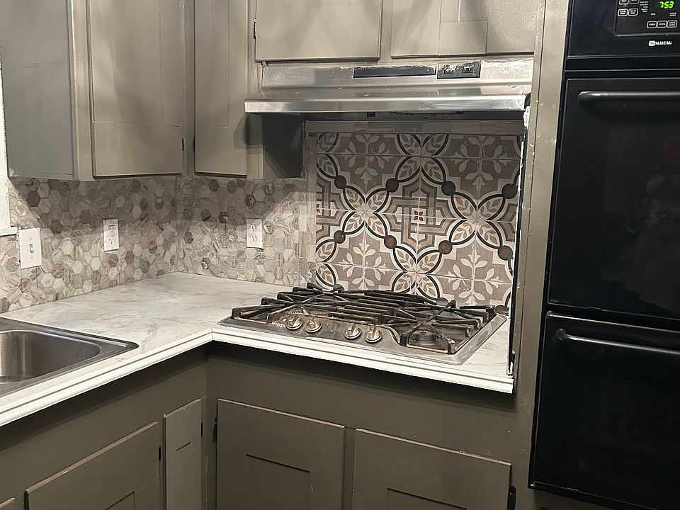 2nd image of 21 Jackson Dr