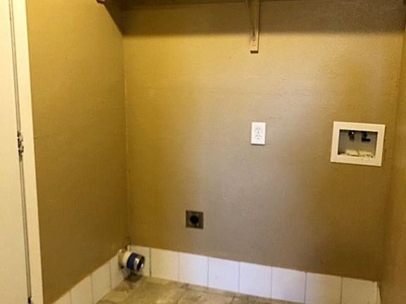 4th image of 3128 Ozark Ave