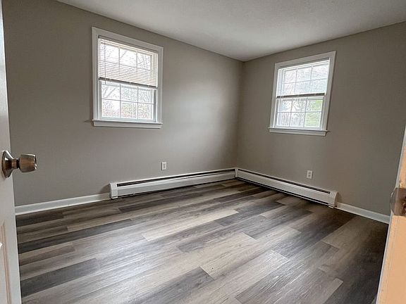 3rd image of 1 Meisner Cir #26