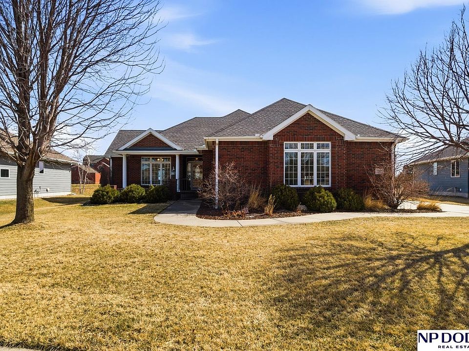 1st image of 1682 Deer Run