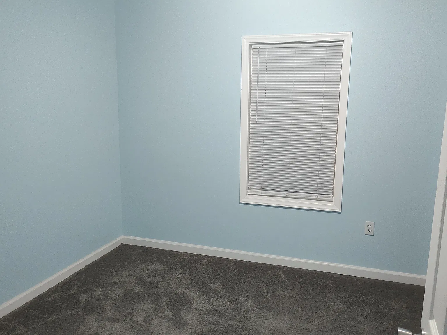 3 bed, 726 sqft, $1,100 — Photo 4