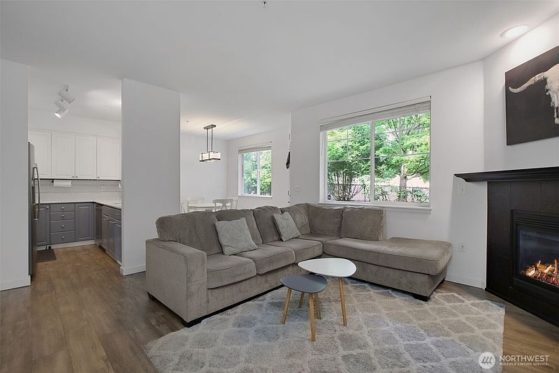 3rd image of 13000 Admiralty Way #L105