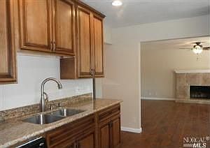 2nd image of 27 Geraldine Ct