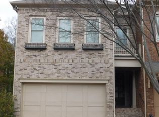 16 Star Spangled Ln, Peachtree City, GA