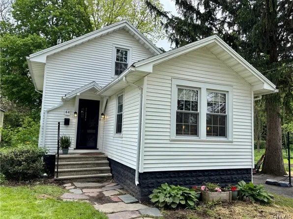 44 Golf Ave, New Hartford, NY 13413